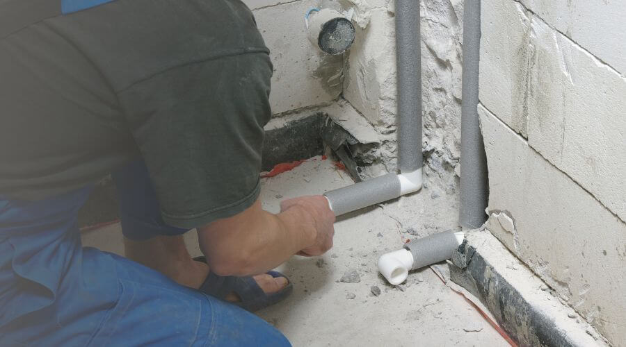 Expert burst pipe repair services in Victor, IA